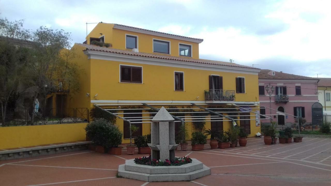B&B Florian San Teodoro  Eksteriør billede